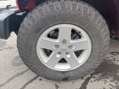 Used 2017 Jeep Wrangler Unlimited Sport w/ Quick Order Package 24S image 2