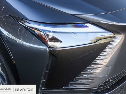 Used 2025 Lexus RZ 300e image 10