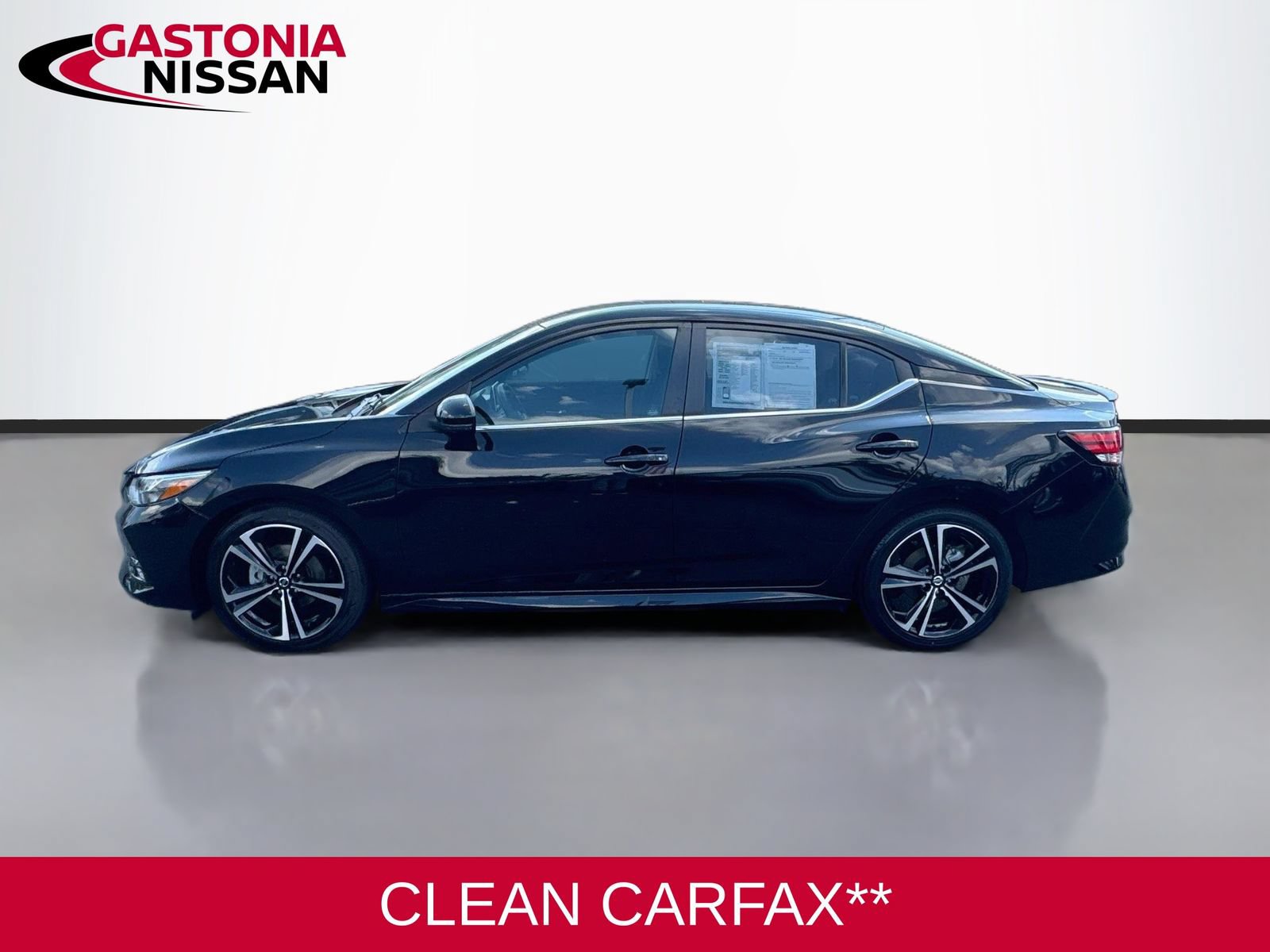 Used 2022 Nissan Sentra SR w/ Electronics Package FWD image 5