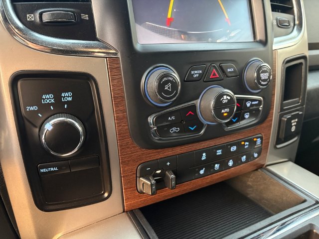 Used 2013 RAM 2500 Laramie w/ Convenience Group AWD/4WD image 17