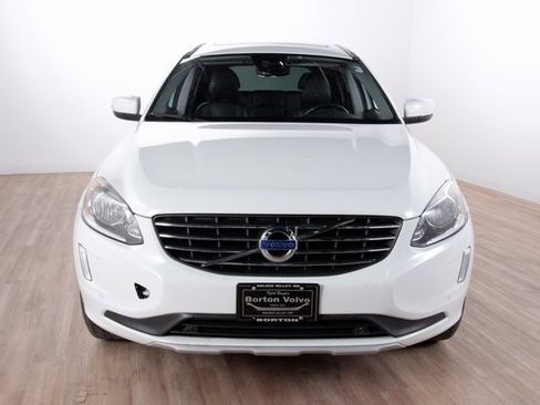 Used 2016 Volvo XC60 T5 Premier w/ Climate Package image 2
