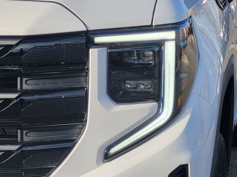 New 2026 GMC Sierra 1500 Elevation image 35