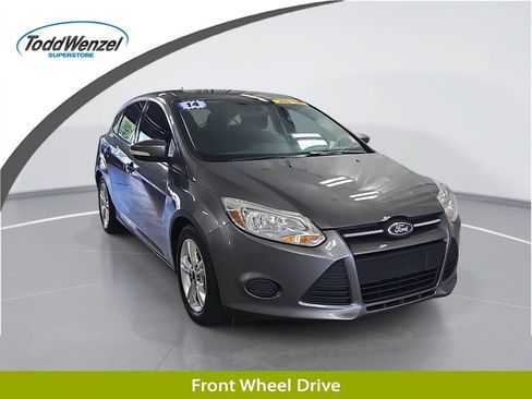 Used 2014 Ford Focus SE FWD image 1
