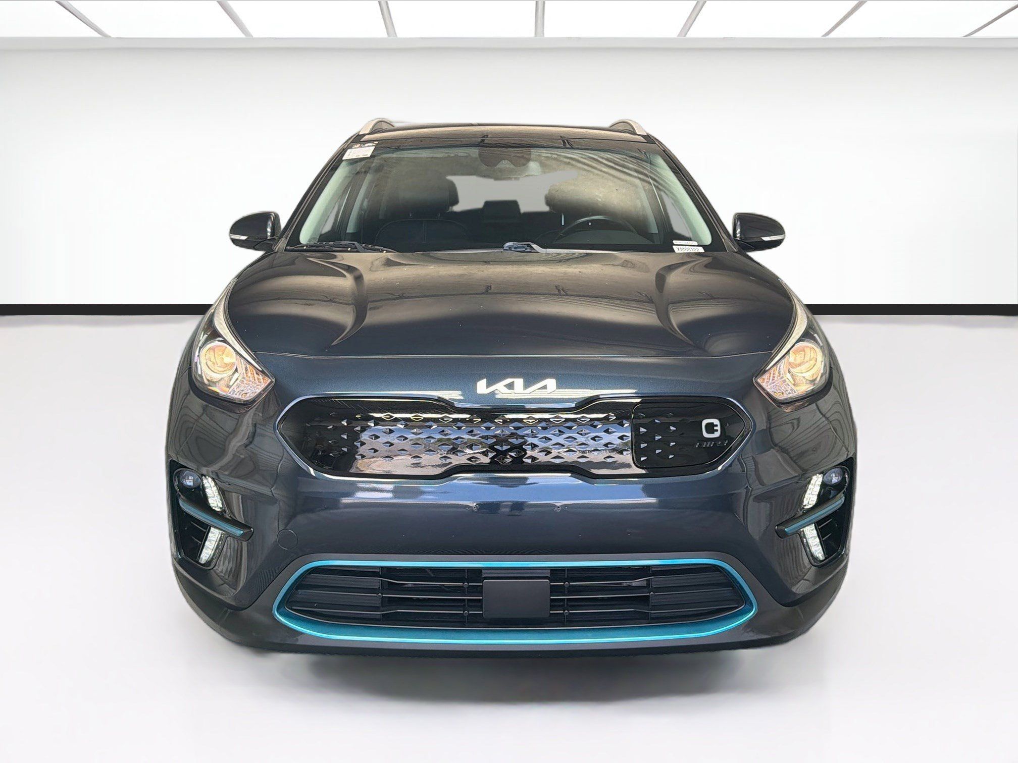 Used 2022 Kia Niro EX FWD image 2
