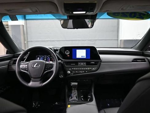 Certified 2025 Lexus ES 350 w/ Premium Package FWD image 18