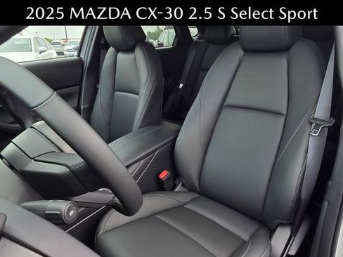 New 2025 MAZDA CX-30 AWD 2.5 S w/ Select Sport Pkg image 25