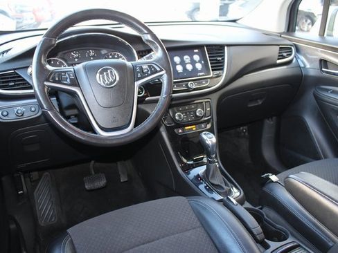 Used 2019 Buick Encore Sport Touring image 5