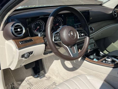 Used 2019 Mercedes-Benz E 300 4MATIC image 16