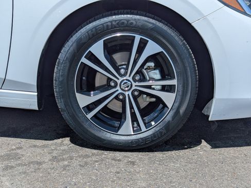 Used 2022 Nissan Sentra SV FWD image 46