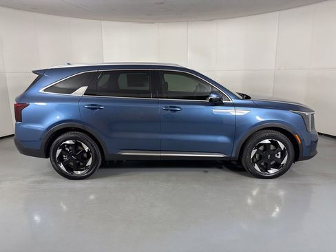 New 2026 Kia Sorento EX image 9