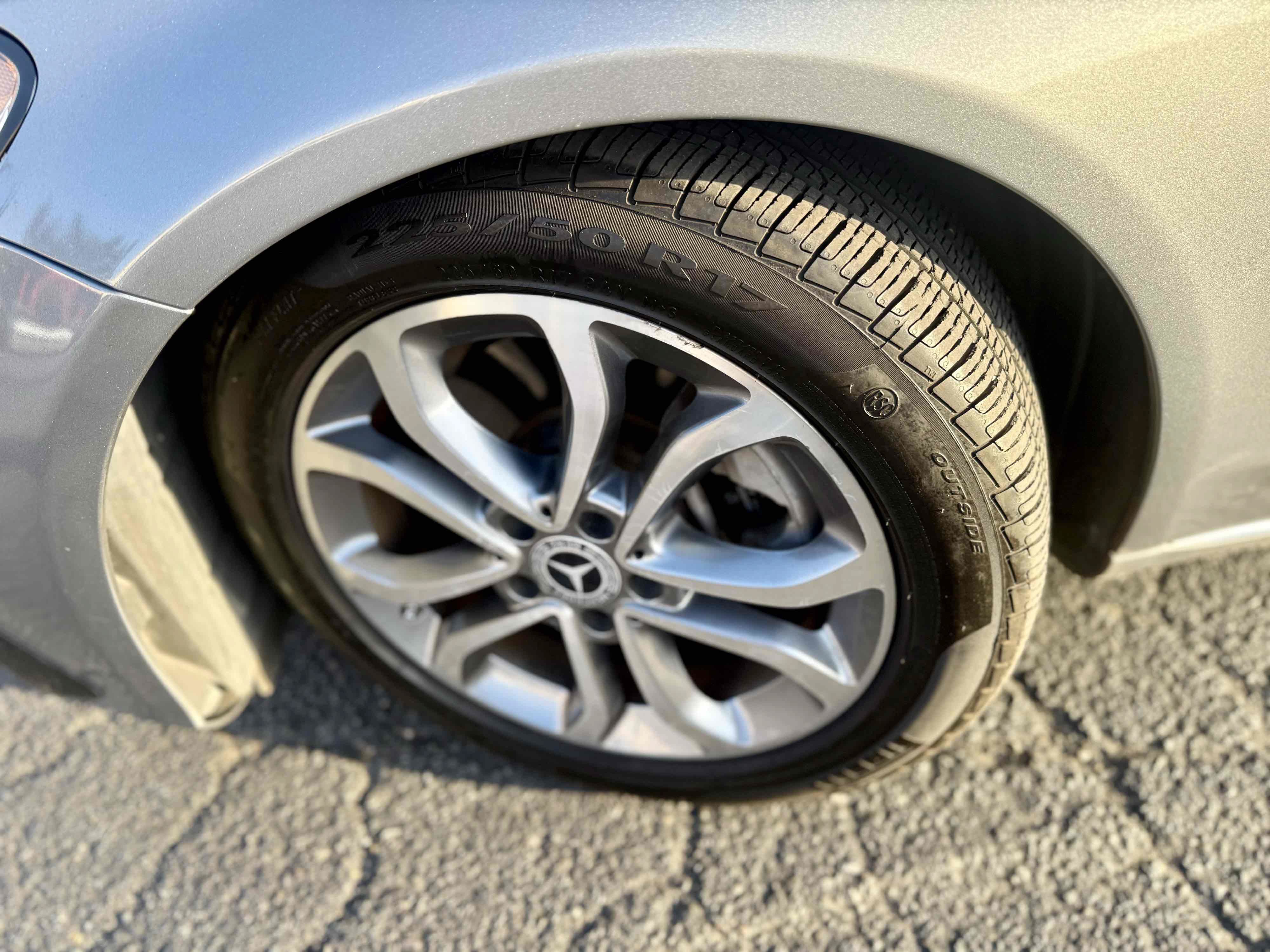 Used 2015 Mercedes-Benz C 300 Sedan image 5