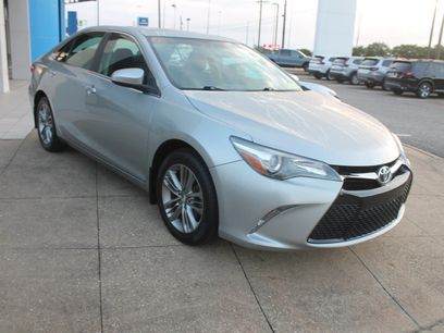 Used 2017 Toyota Camry SE w/ Moonroof Package