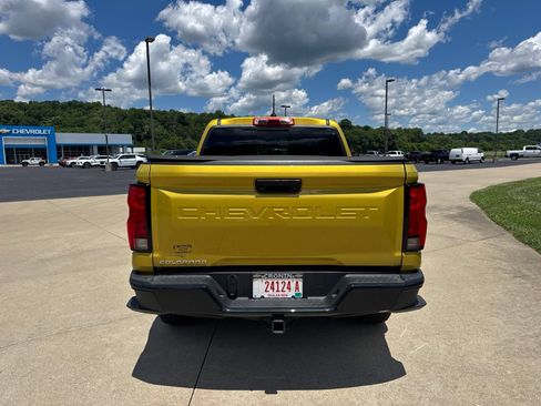 Used 2023 Chevrolet Colorado Z71 w/ Z71 Convenience Package 2 AWD/4WD image 5