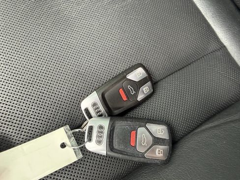 Used 2017 Audi Q7 3.0T Premium Plus image 25