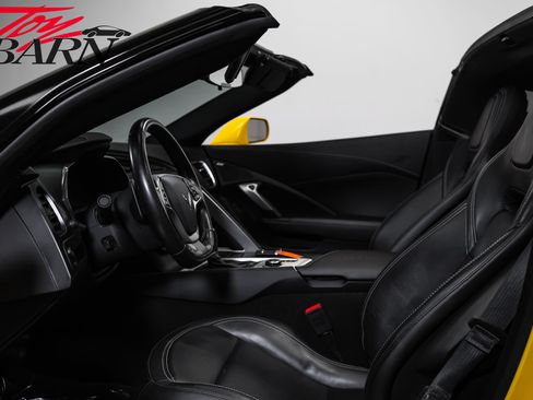 Used 2019 Chevrolet Corvette Grand Sport w/ Carbon Flash Badge Package RWD image 29