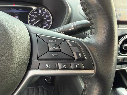 Used 2022 Nissan Sentra SV image 25