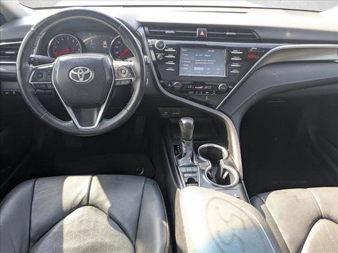 Used 2018 Toyota Camry XSE FWD image 17