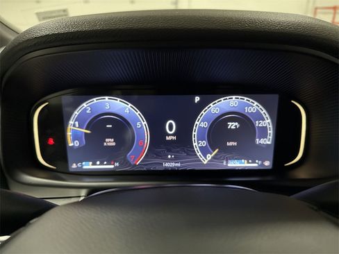 Used 2025 Jeep Wagoneer Series II image 11