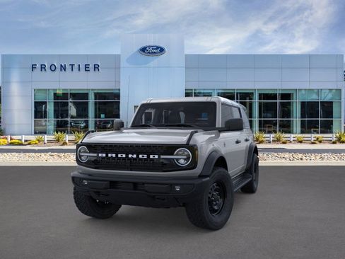 New 2026 Ford Bronco Outer Banks image 2