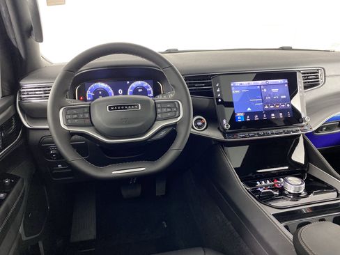 New 2025 Jeep Wagoneer Series II w/ Premium Group I image 18