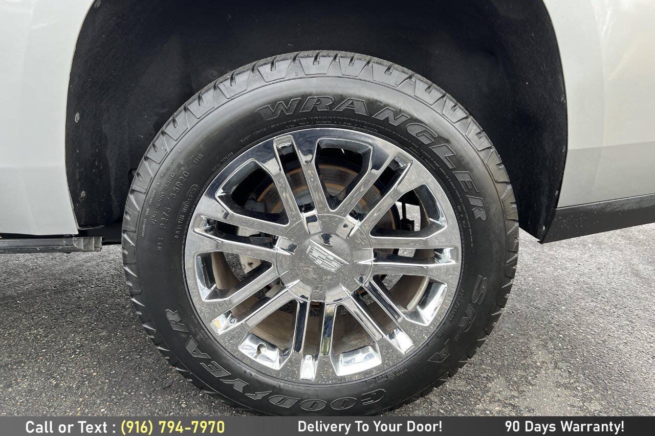 Used 2015 Cadillac Escalade 2WD image 10