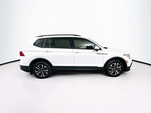 Used 2024 Volkswagen Tiguan S image 10