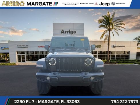 Used 2023 Jeep Wrangler Unlimited Sport AWD/4WD image 2