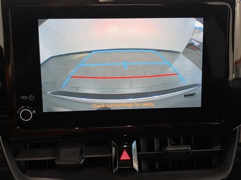 Used 2023 Toyota Corolla LE image 19