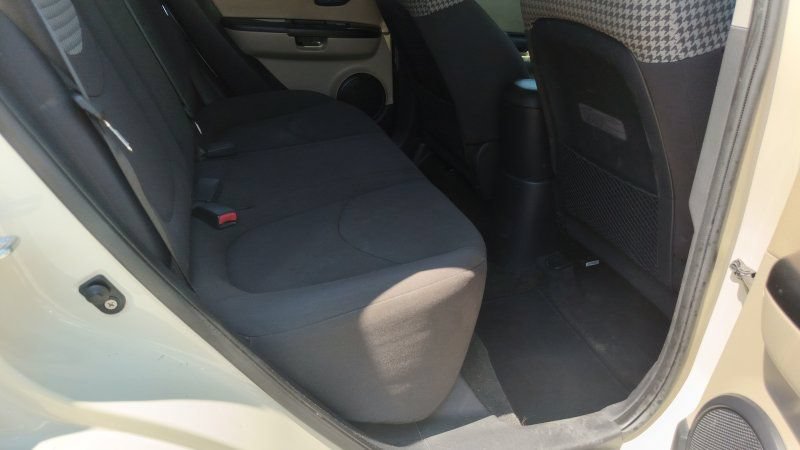 Used 2012 Kia Soul ! FWD image 12