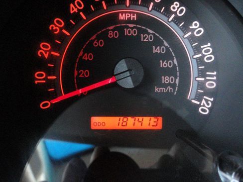 Used 2013 Toyota Tundra 4x4 Double Cab w/ TRD Off-Road Pkg image 18