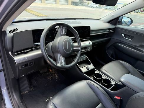 Used 2024 Hyundai Kona Limited FWD image 7