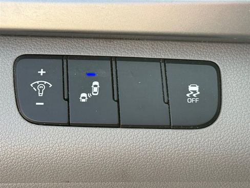 Used 2018 Hyundai Elantra SEL image 19