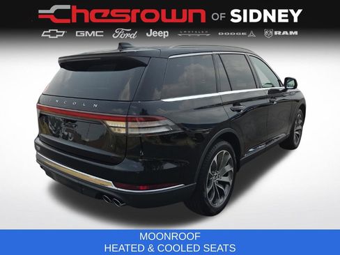 Used 2025 Lincoln Aviator Reserve AWD/4WD image 5