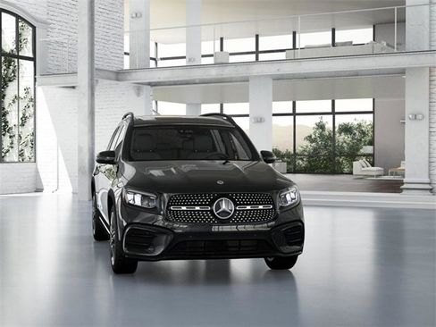 New 2026 Mercedes-Benz GLB 250 4MATIC image 8