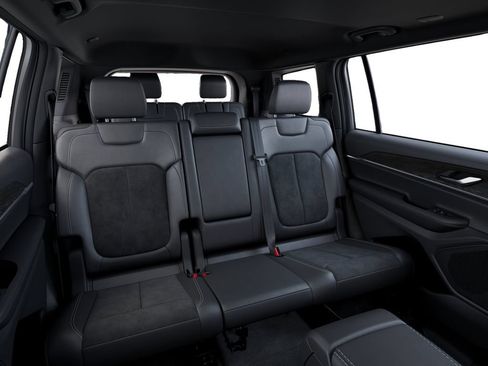 New 2026 Jeep Grand Cherokee L 4WD image 15