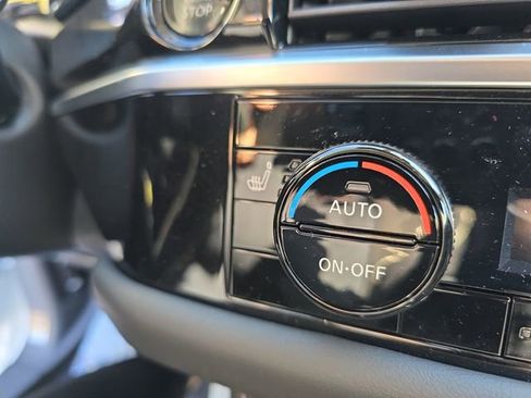 New 2025 Nissan Pathfinder SV w/ Black Appearance Package image 27