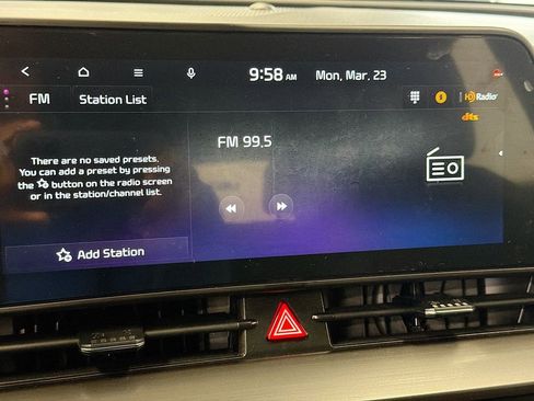 Used 2023 Kia Sportage EX image 16