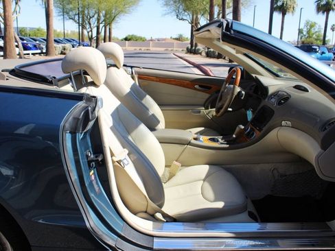 Used 2007 Mercedes-Benz SL 550 image 22