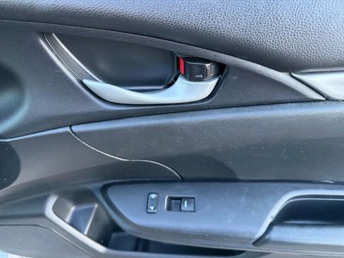 Used 2019 Honda Civic Sport image 29