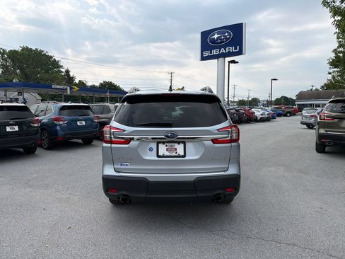 Certified 2023 Subaru Ascent Premium w/ Convenience Package AWD/4WD image 11