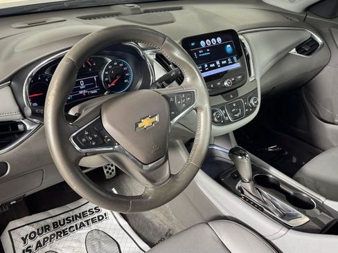 Used 2016 Chevrolet Malibu LT w/ Leather Package FWD image 14