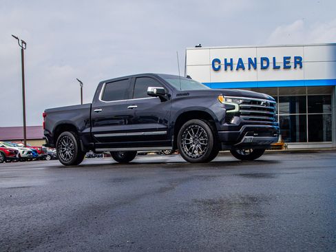 Used 2024 Chevrolet Silverado 1500 High Country w/ High Country Premium Package image 9