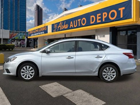 Used 2017 Nissan Sentra SV FWD image 2