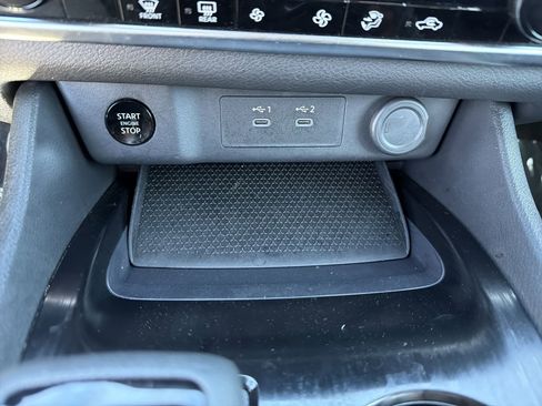 Used 2024 Nissan Rogue SV image 8