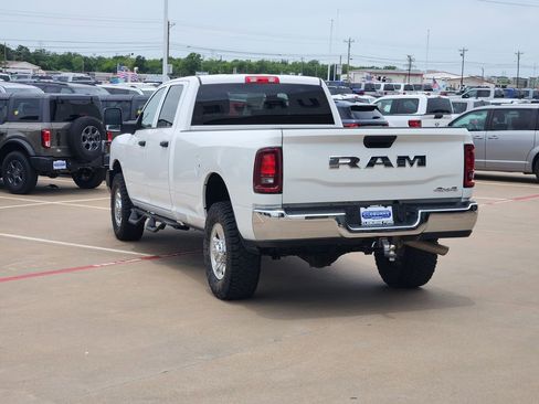 Used 2025 RAM 2500 Tradesman w/ Chrome Appearance Group AWD/4WD image 5