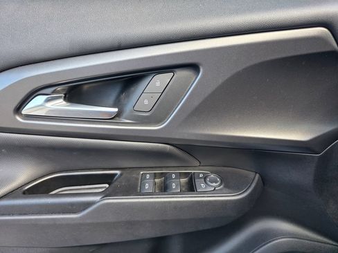 Used 2025 Chevrolet Equinox EV LT FWD image 16