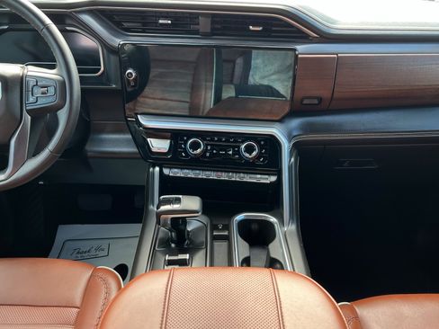 Used 2023 GMC Sierra 1500 Denali Ultimate image 13