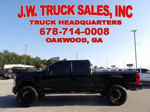 Used 2024 Ford F350 Lariat w/ Lariat Ultimate Package AWD/4WD image 2
