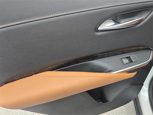 Used 2023 Cadillac XT4 Premium Luxury w/ Enhanced Visibility Package image 13