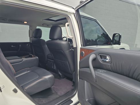 Used 2020 Nissan Armada SL w/ Premium Package AWD/4WD image 14